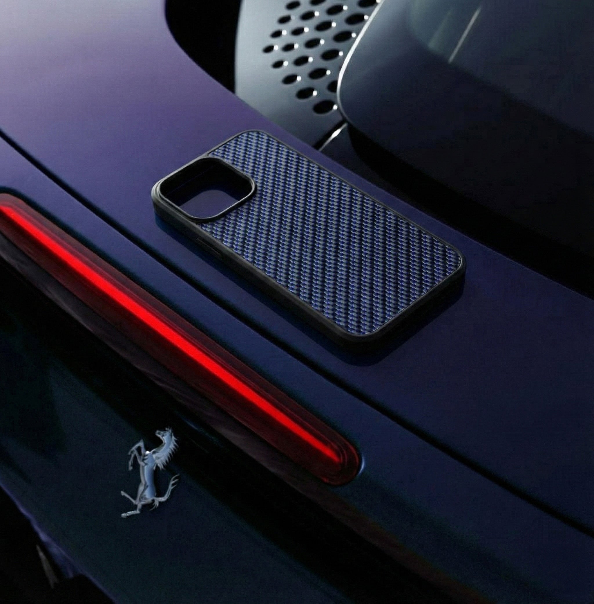 iPhone Weaved Carbon Fiber Case